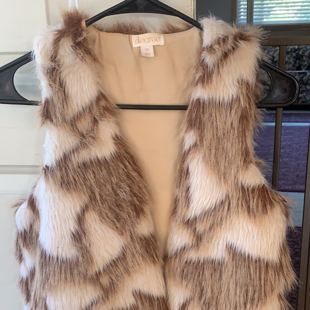 XS Decree Fur Fashion Vest